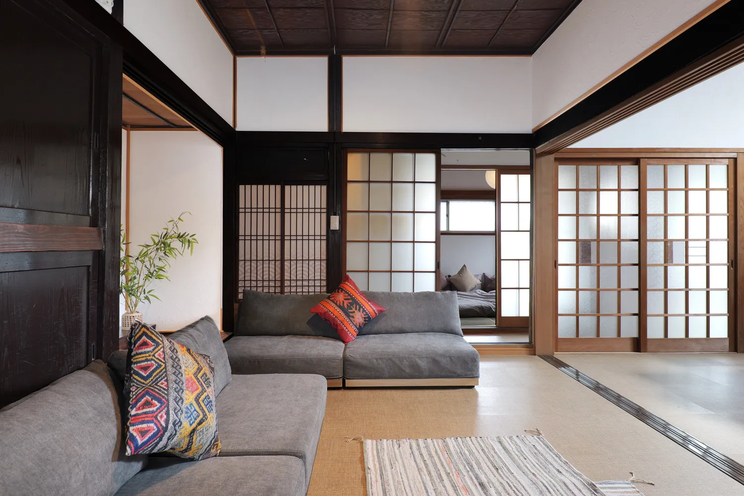 Ryo Bedroom
