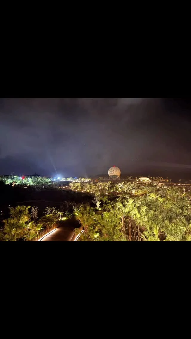 沖縄・恩納村冨着
海のそばで静かに過ごす
マンション一室の宿
seaeirene seaside 🌺

朝は波の音を感じながらコーヒーを。
昼はビーチへ、
夜はお部屋でゆったり沖縄時間。

実はここ、
ジャングリア へも
海沿いの一般道ドライブで約50分🚗
リゾートとテーマパーク、どちらも楽しめる立地です。

プライベートビーチ利用可（徒歩圏）なので、
観光に出かけない日も
「何もしない贅沢」を味わえます。

✔︎ こんな方におすすめ
・テーマパークも行きたいけど、騒がしすぎる宿は苦手
・子連れでも、自分たちのペースで過ごしたい
・ホテルより“暮らすように泊まる”滞在が好き

沖縄は、泊まる場所で旅の質が変わる。
拠点に選びたい、静かな海辺の一室です🌴

※周辺情報・混雑状況・価格感は
2025年12月時点の体験をもとにしています。

ご予約・詳細はプロフィールから📩

#沖縄 #沖縄旅行 #沖縄宿泊 #沖縄ステイ
#恩納村 #冨着 #西海岸リゾート
#沖縄リゾート #海のある暮らし
#暮らすように泊まる #暮らすように旅する
#ホテルじゃない宿 #マンションステイ
#1日1組限定 #プライベートステイ
#沖縄子連れ旅 #家族旅行
#大人の沖縄旅 #静かな宿
#沖縄好きな人と繋がりたい
#旅行好きな人と繋がりたい
#リールで旅する #旅の拠点
#沖縄ライフ #seaeireneseaside